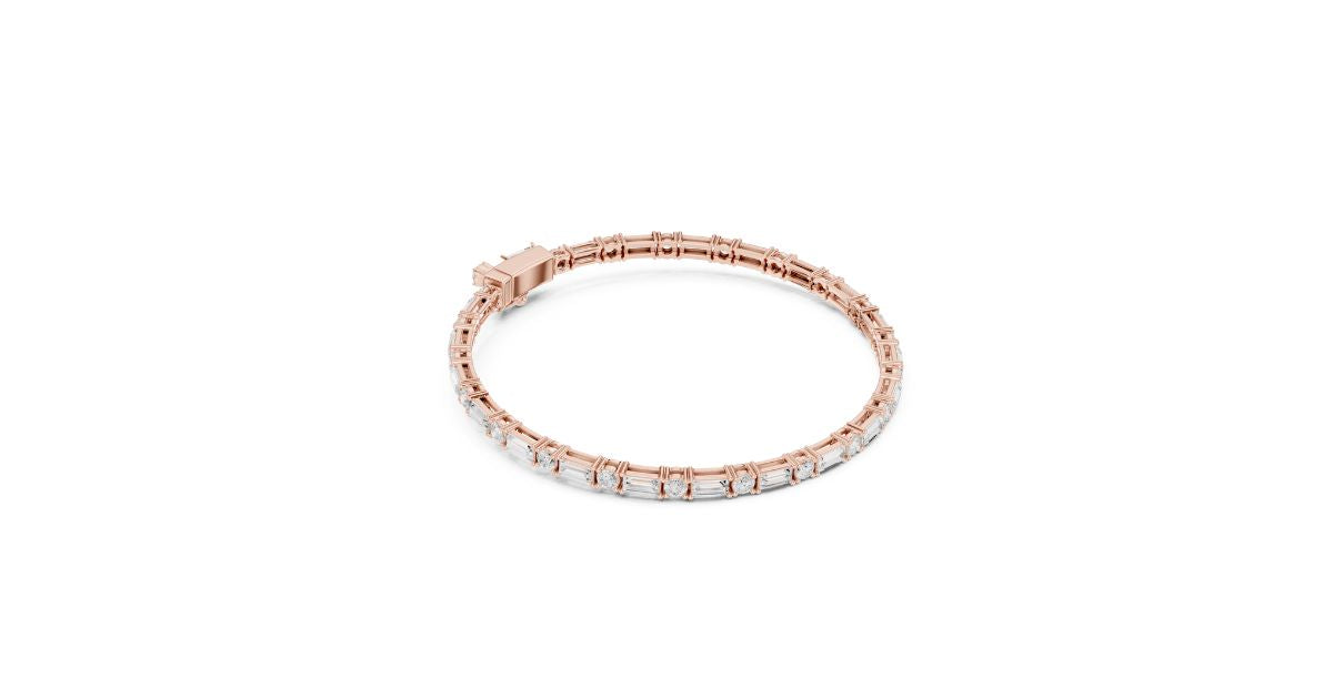 Radiant Emerald-Cut Diamond Link Bracelet in Gold